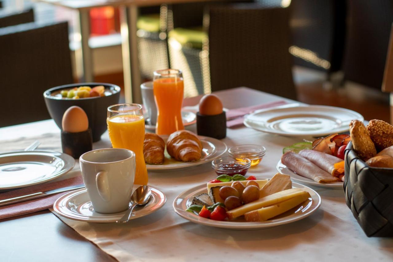Vitalhotel Quellengarten - Bed & Breakfast Lingenau Kültér fotó