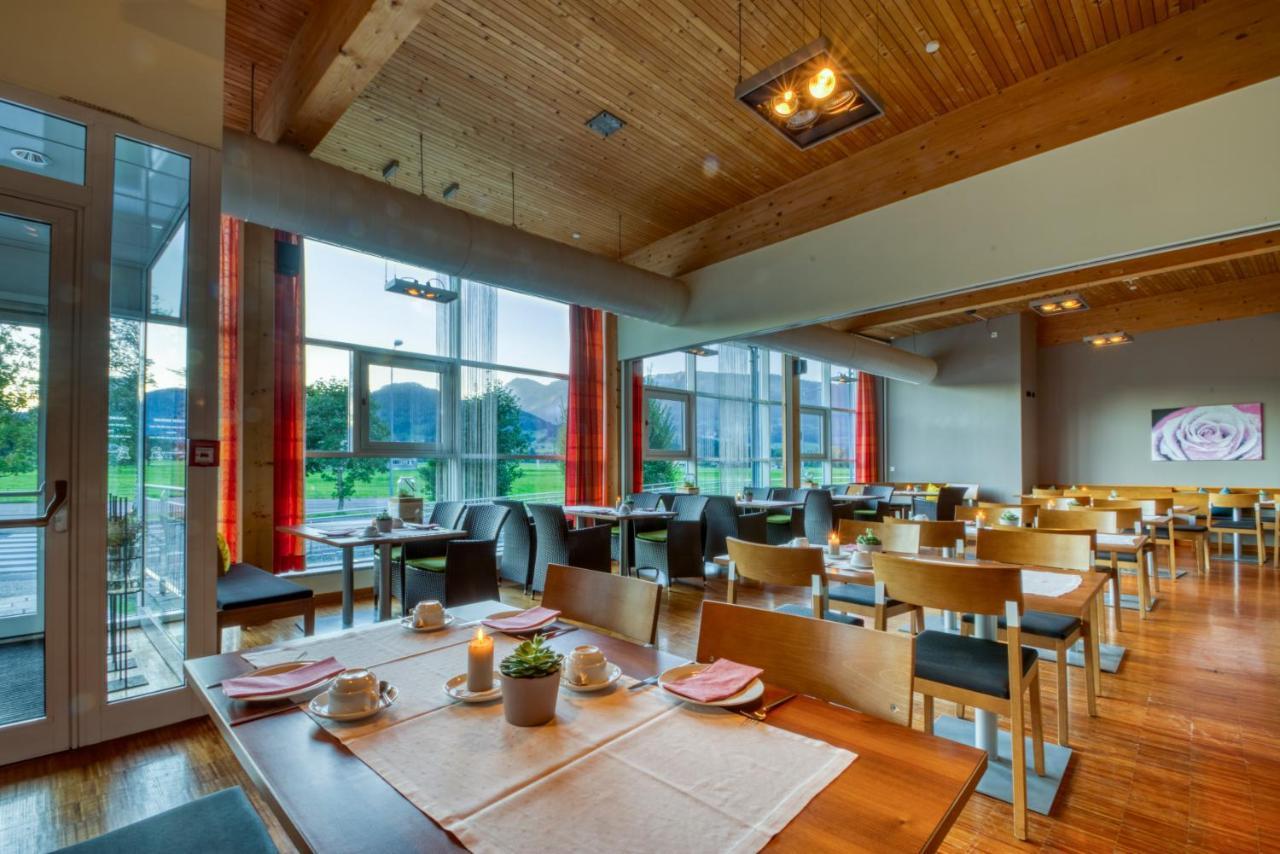 Vitalhotel Quellengarten - Bed & Breakfast Lingenau Kültér fotó